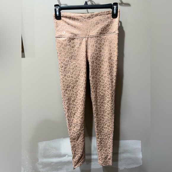Activa Blush Leggings with Cream/Gold Accents - Picture 3 of 9